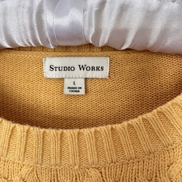 Womens Studio Works 100% Cotton Yellow Crew Sweater Size Large Knit - Picture 5 of 7